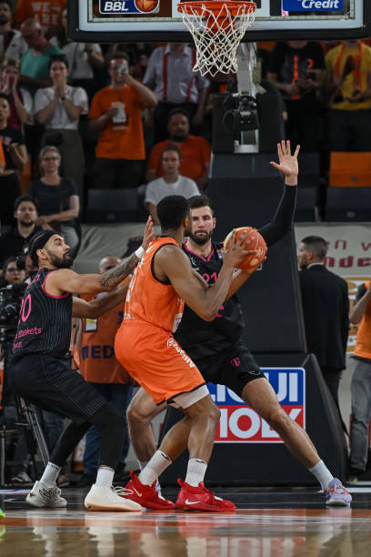 亚球员的快 亚球员的快