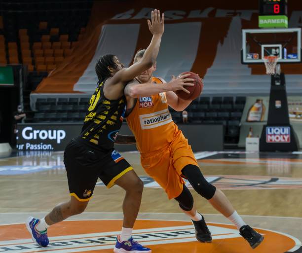 纽卡斯尔联 纽卡斯尔联